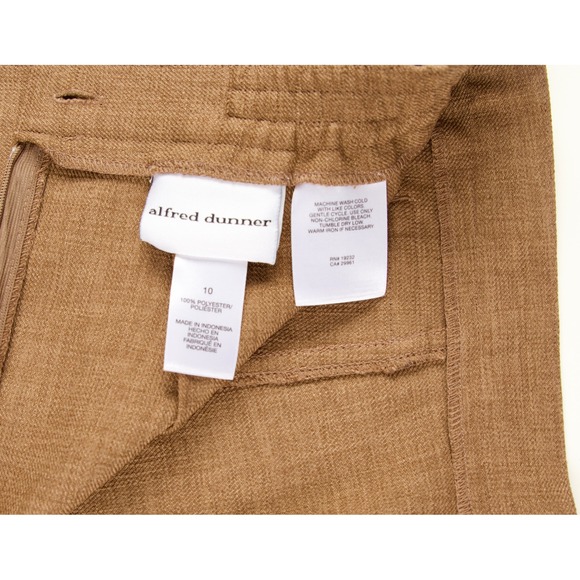 Alfred Dunner Women's Brown Textured Pencil Skirt with Gold Buckle Detail Sz 10 - Picture 9 of 9